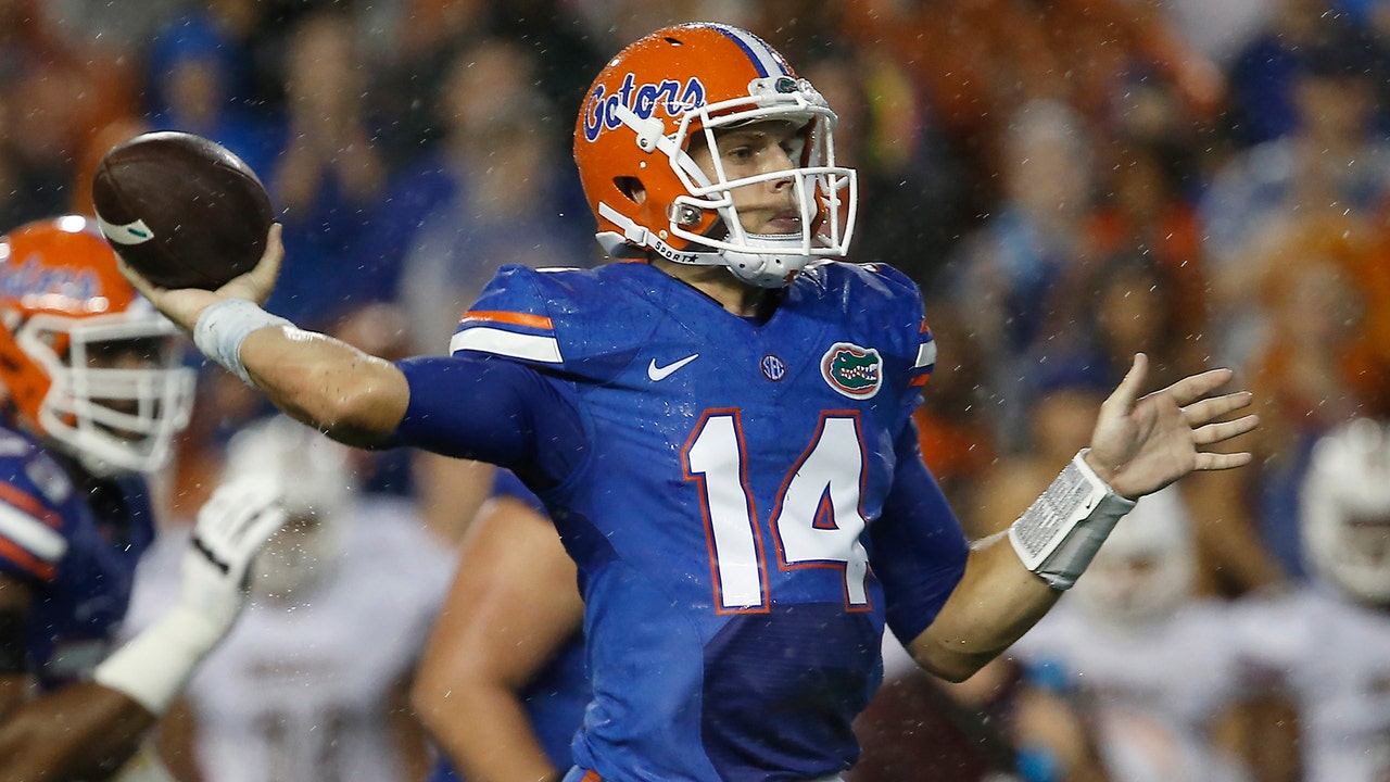 A victory and no turnovers, Luke Del Rio's first start a success